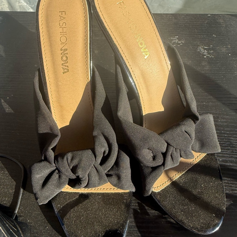 Fashion Nova Black Bow Sandals